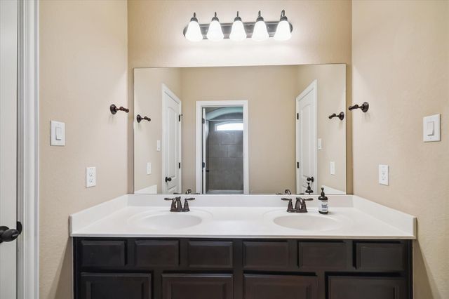 3018 River Bend Drive, Rosenberg, TX 77471