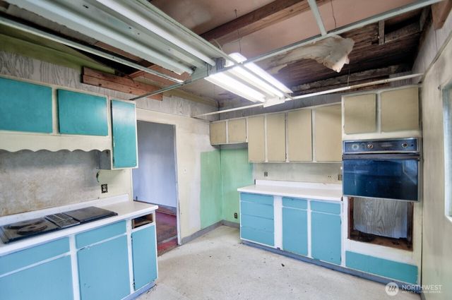 1431 Oxford Avenue, Centralia, WA 98531