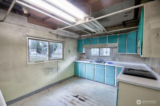 1431 Oxford Avenue, Centralia, WA 98531