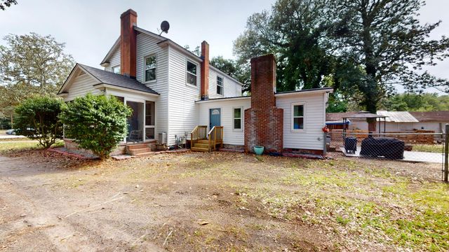 408 Thompson Street, Walterboro, SC 29488