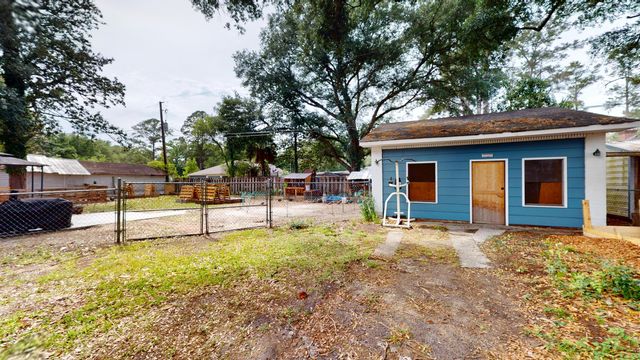408 Thompson Street, Walterboro, SC 29488