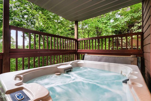 3503 Brook Stone Way, Pigeon Forge, TN 37863