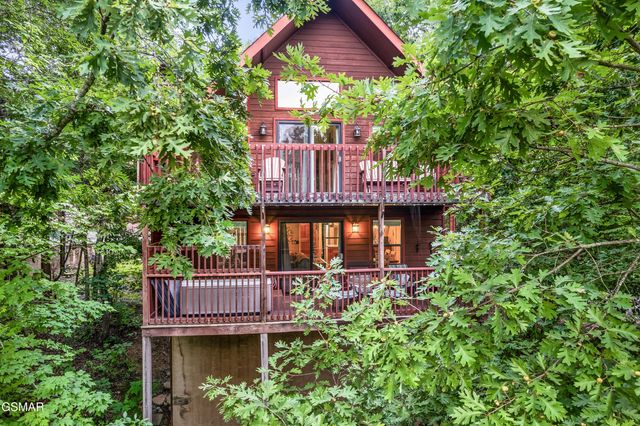 3503 Brook Stone Way, Pigeon Forge, TN 37863