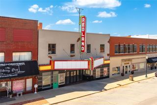 606 Frisco Avenue, Clinton, OK 73601