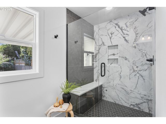 8617 Se 36TH Ave, Milwaukie, OR 97222