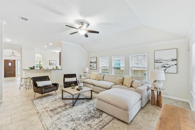 4017 Darryl ST, Round Rock, TX 78681
