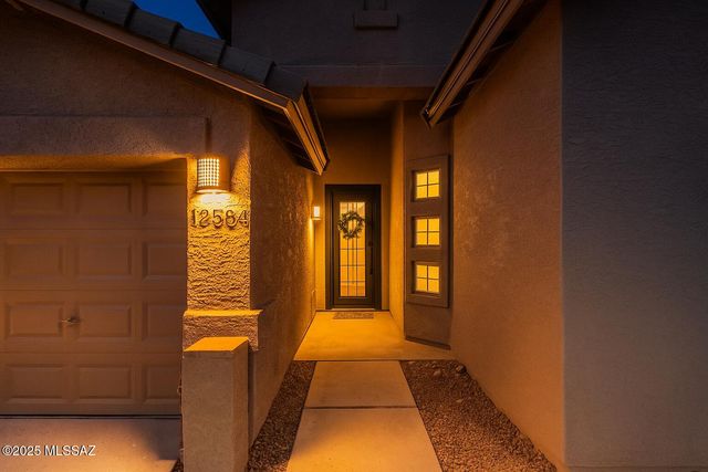12584 N Sunrise Shadow Drive, Marana, AZ 85658