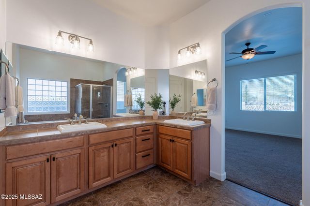 12584 N Sunrise Shadow Drive, Marana, AZ 85658