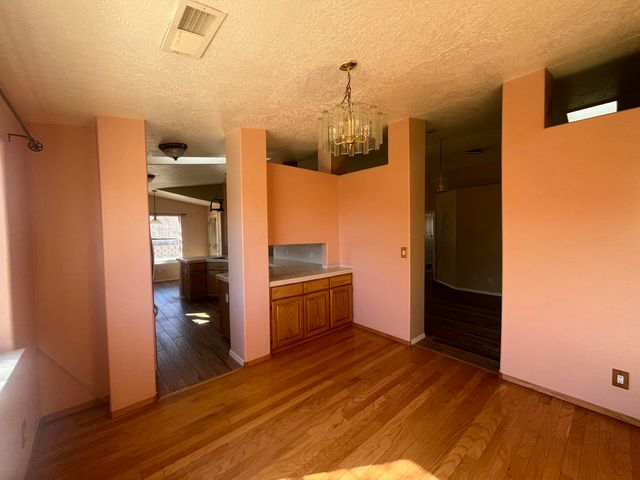 4812 Benton Avenue NW, Albuquerque, NM 87114