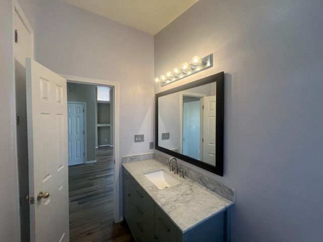 4812 Benton Avenue NW, Albuquerque, NM 87114