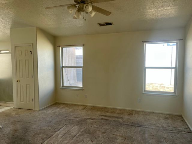 4812 Benton Avenue NW, Albuquerque, NM 87114