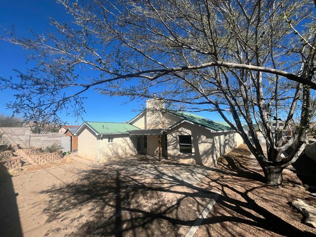 4812 Benton Avenue NW, Albuquerque, NM 87114