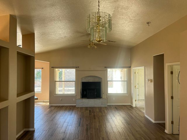 4812 Benton Avenue NW, Albuquerque, NM 87114