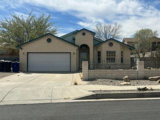 4812 Benton Avenue NW, Albuquerque, NM 87114