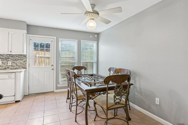 12817 Country Ridge Ave, Baton Rouge, LA 70816