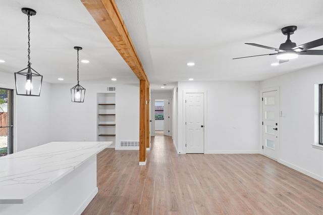 802 Ranier Circle, Garland, TX 75041