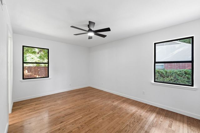 802 Ranier Circle, Garland, TX 75041