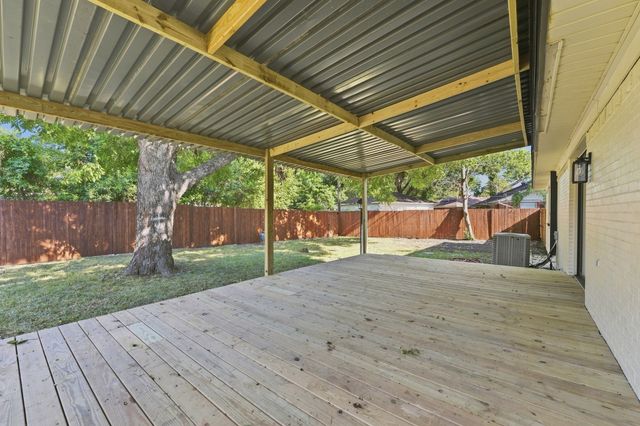 802 Ranier Circle, Garland, TX 75041