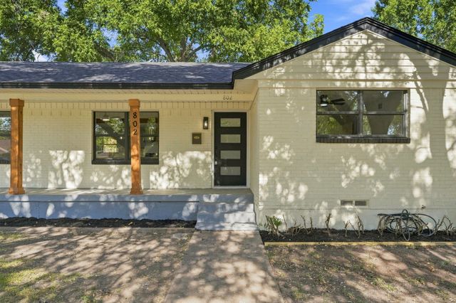 802 Ranier Circle, Garland, TX 75041
