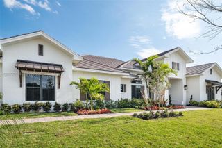 11900 SW 14th Place, Davie, FL 33325