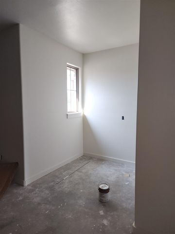 5481 NE Elk Point Rd, Elgin, OK 73538