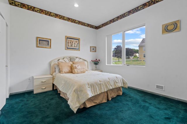 45 Brookview Court, Groton, CT 06340