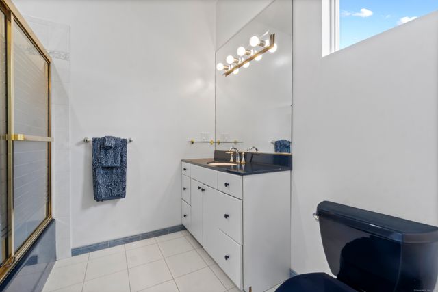 45 Brookview Court, Groton, CT 06340