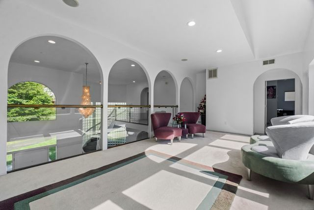 45 Brookview Court, Groton, CT 06340