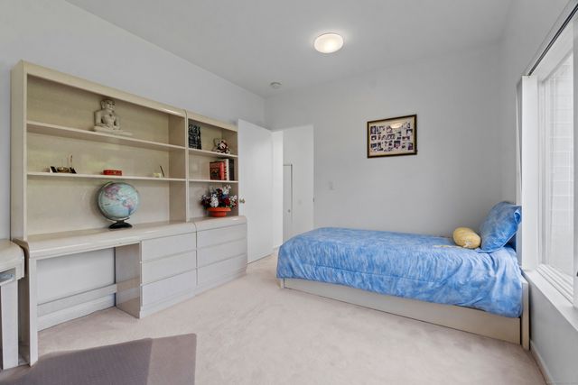 45 Brookview Court, Groton, CT 06340