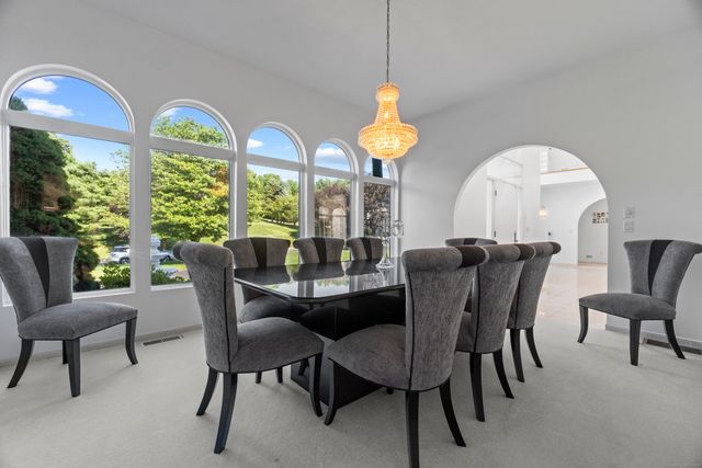 45 Brookview Court, Groton, CT 06340