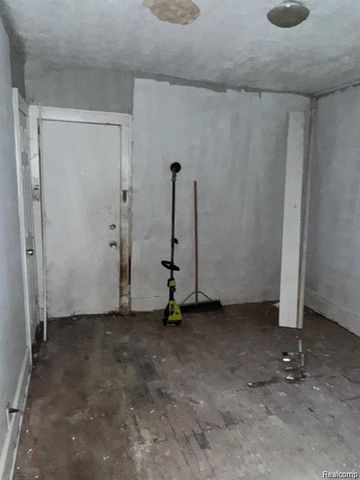 1989 Eason Street, Highland Park, MI 48203