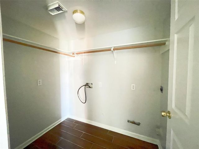 6638 Chantalle Drive, Katy, TX 77449