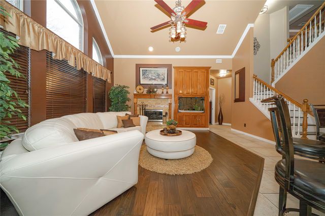 4821 Gloucester Drive, Grand Prairie, TX 75052