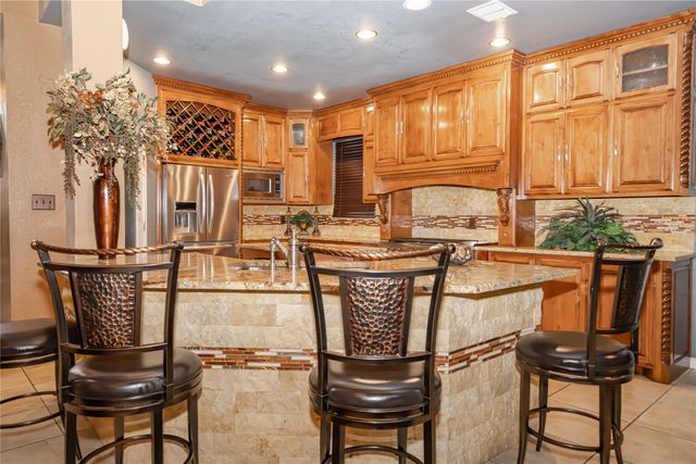 4821 Gloucester Drive, Grand Prairie, TX 75052