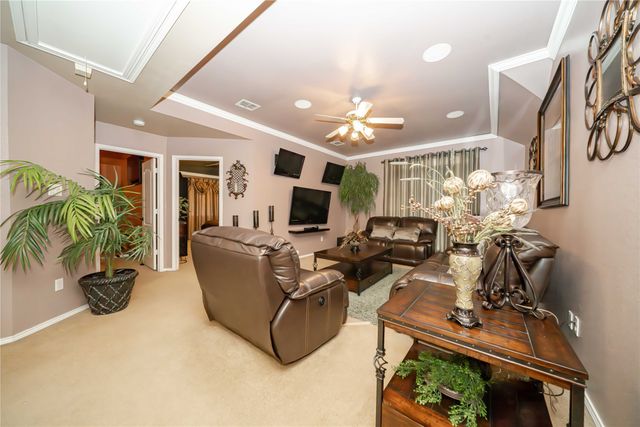 4821 Gloucester Drive, Grand Prairie, TX 75052