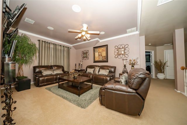 4821 Gloucester Drive, Grand Prairie, TX 75052