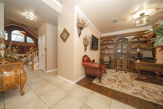 4821 Gloucester Drive, Grand Prairie, TX 75052