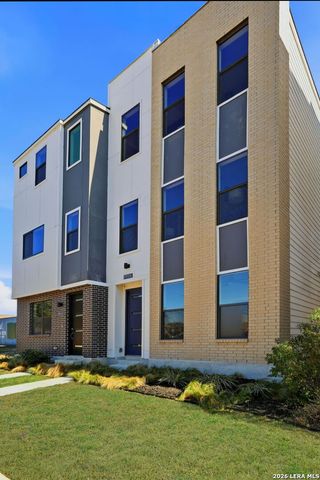 7924 Kennedy Hl Unit 2, San Antonio, TX 78235