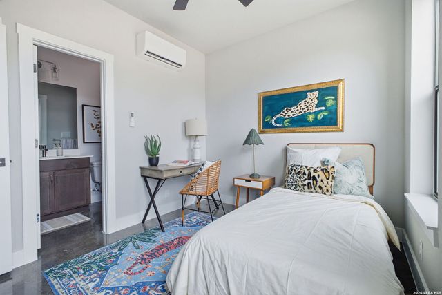 7924 Kennedy Hl Unit 2, San Antonio, TX 78235