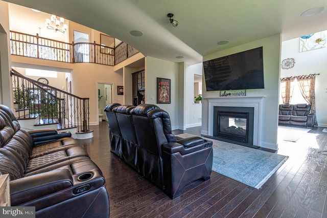 62 SURREY DR, Easton, PA 18045