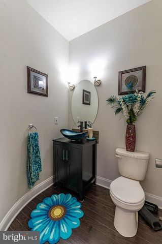 62 SURREY DR, Easton, PA 18045