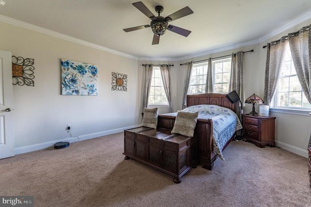 62 SURREY DR, Easton, PA 18045