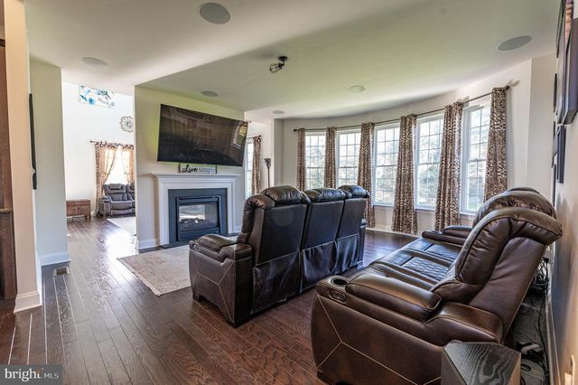 62 SURREY DR, Easton, PA 18045