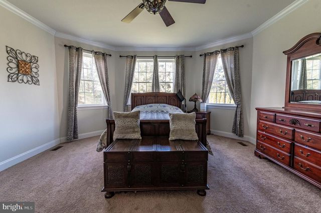 62 SURREY DR, Easton, PA 18045