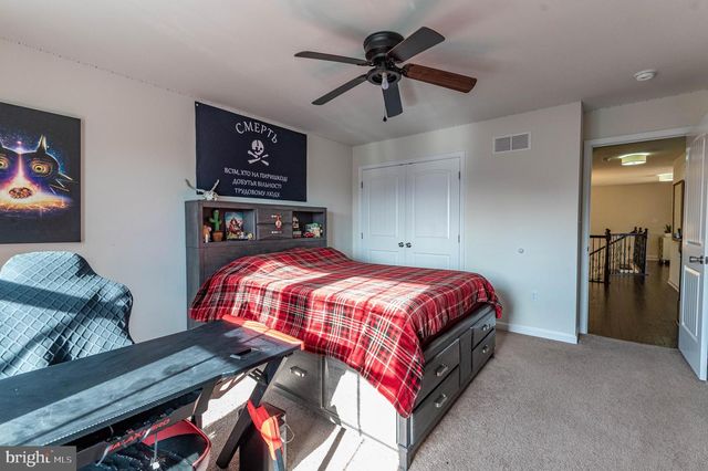 62 SURREY DR, Easton, PA 18045