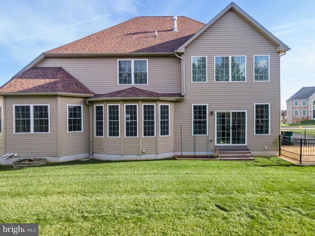62 SURREY DR, Easton, PA 18045