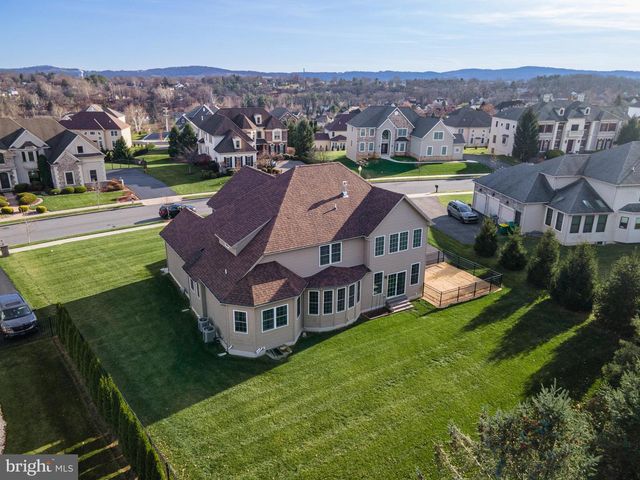 62 SURREY DR, Easton, PA 18045