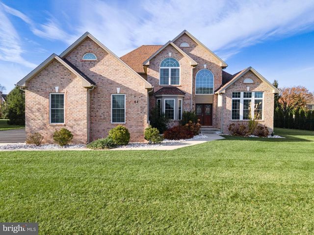 62 SURREY DR, Easton, PA 18045