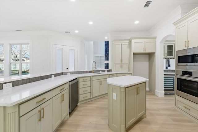 3001 Pecan Drive, Flower Mound, TX 75028