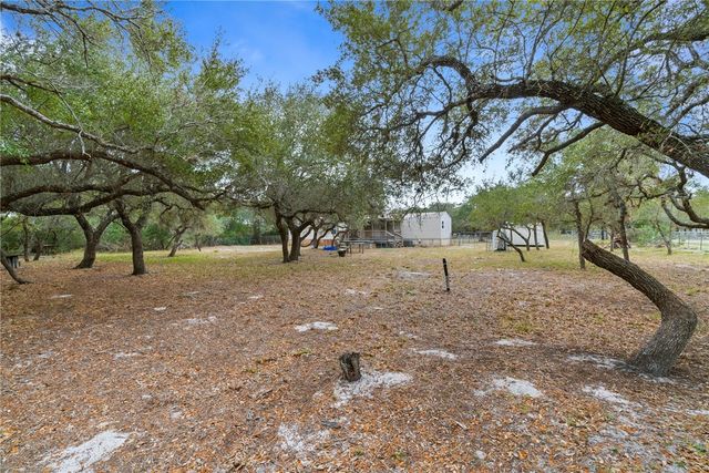 2234 Kirby Dr, Aransas Pass, TX 78336
